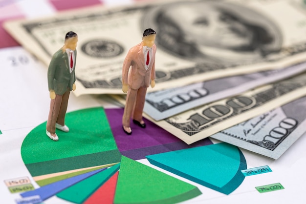 A split image showing, on one side, a graph trending upward representing inflation, and on the other side, people receiving social security checks, symbolizing the impact of COLA on beneficiaries.